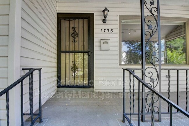 Building Photo - 1736 S Humboldt St