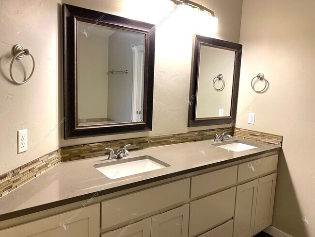 Building Photo - Bright Southeast Bend Home Near Canal Trai...