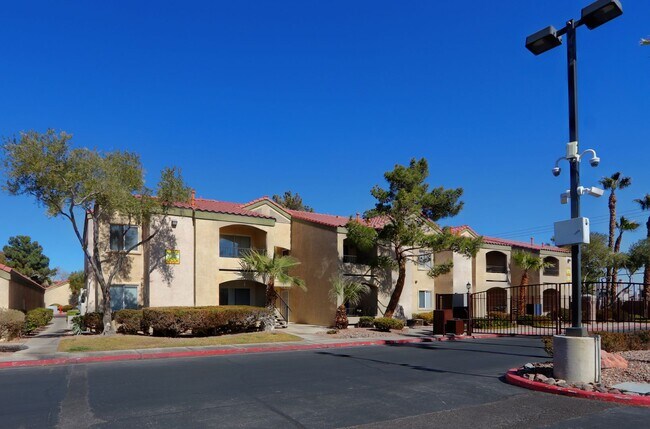 Building Photo - 2750 S Durango Dr