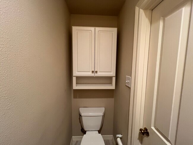 Building Photo - 110 S Mill Trace Dr