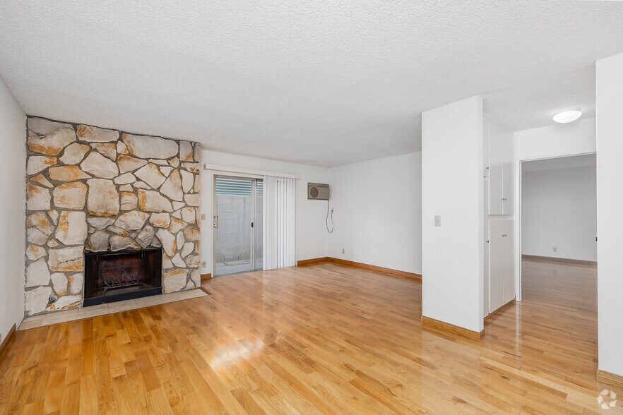 Primary Photo - Rose Kelton Apartments