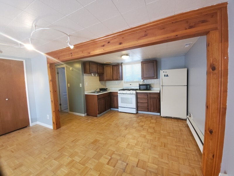 Building Photo - 1727 Ramona Ave