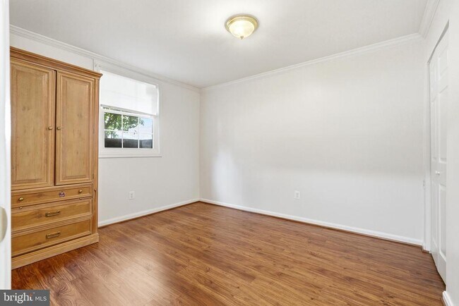 Building Photo - 9663 Franklin Woods Pl