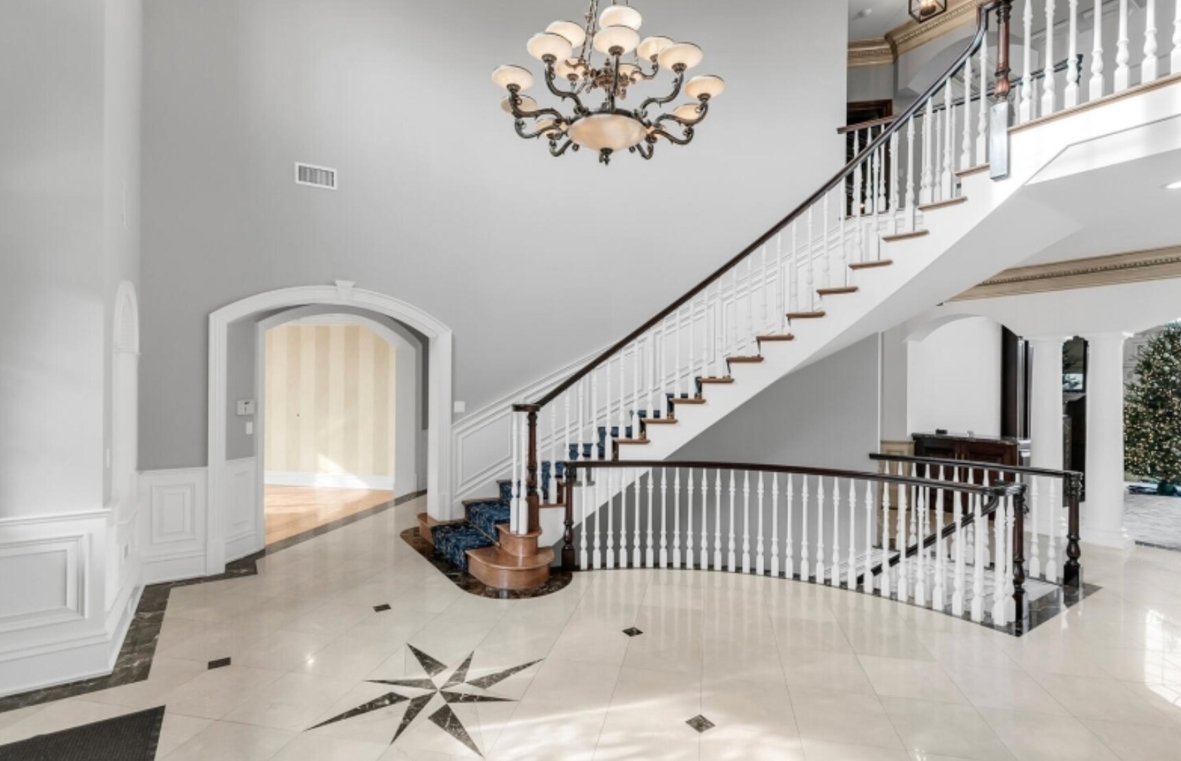 Building Photo - 581 Pottersville Rd