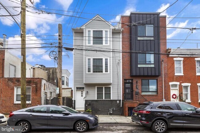 Building Photo - 724 E Thompson St