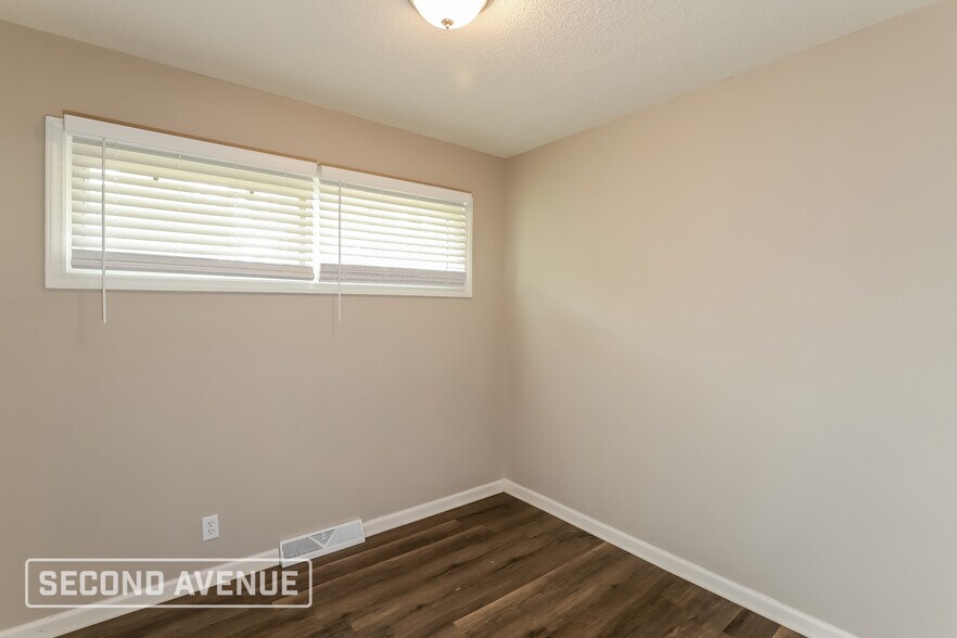 Building Photo - 401 Lacy Ln