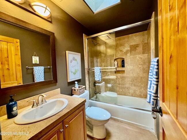 Building Photo - 11096 N Pusch Ridge View Pl