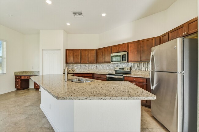 Building Photo - 1769 Berskshire