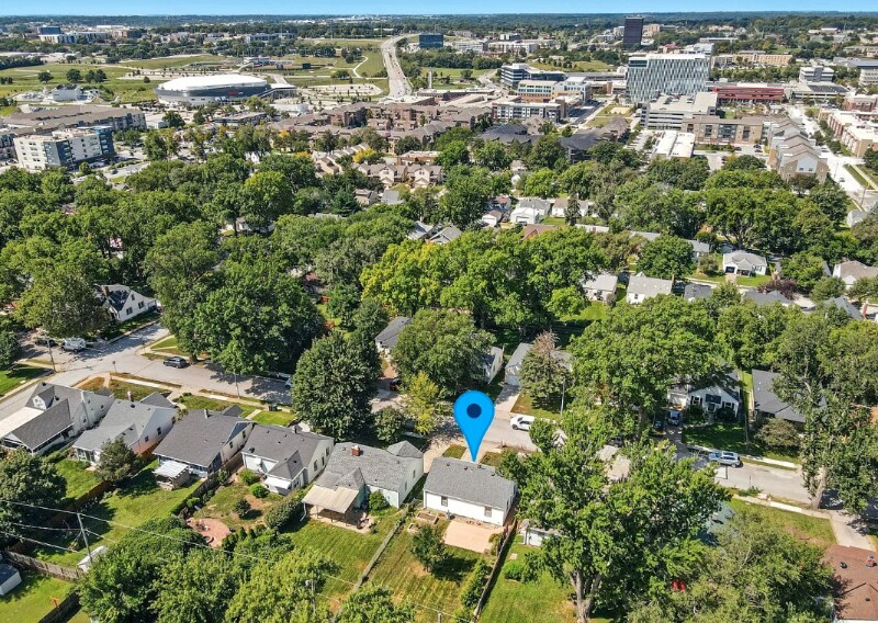 Building Photo - 1927 S 61st St