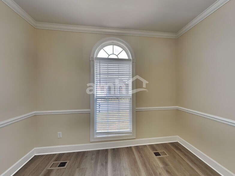 Building Photo - 417 Bethany Cir