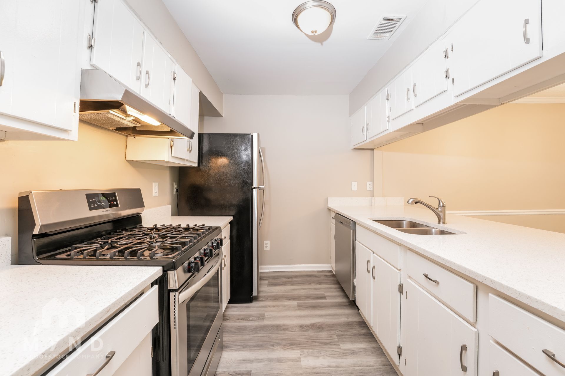 Building Photo - 5034 Leland Dr