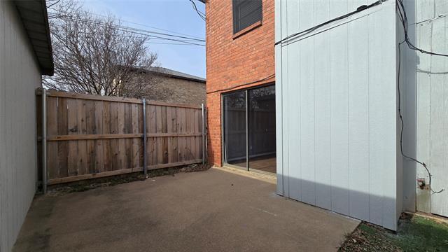 Building Photo - 5807 Shadydell Dr