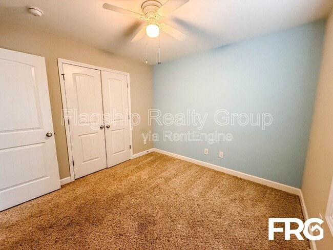 Building Photo - 1217 Teakwood Dr