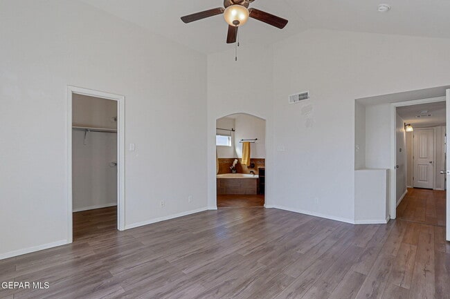 Building Photo - 5021 Silver Cholla Dr