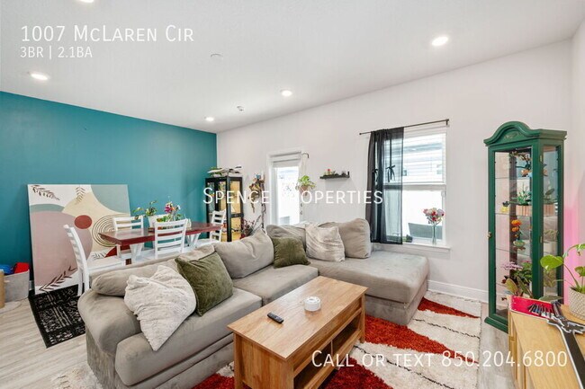 Building Photo - 1007 McLaren Cir