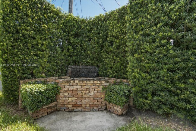 Building Photo - 11621 NW 58th Pl