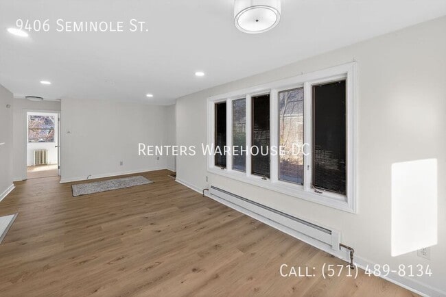 Building Photo - 9406 Seminole St