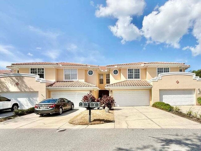 Building Photo - 131 Valencia Cir