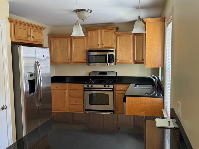 kitchen - 1420 Eastern Pkwy