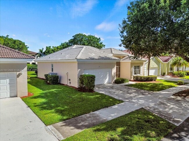 Building Photo - 2675 SE 4th Pl