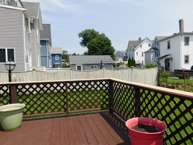 Back Yard - 424 Charles St