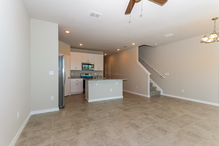 Building Photo - 4026 Hot Springs Ave