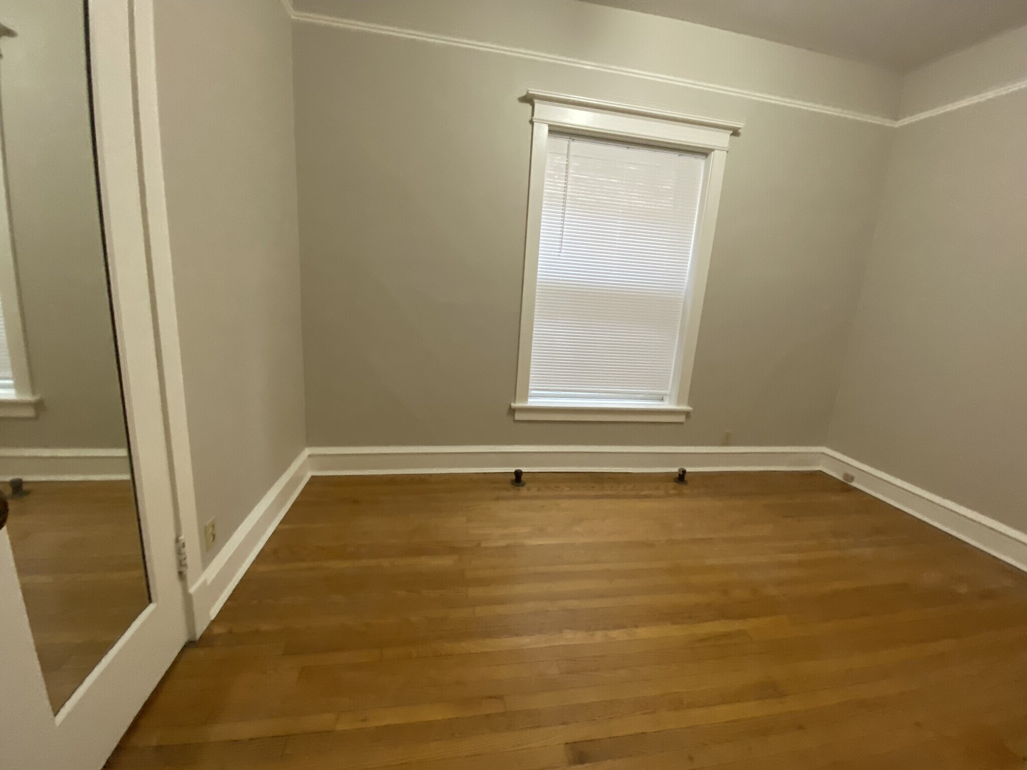 Building Photo - 5427 N Wayne Ave