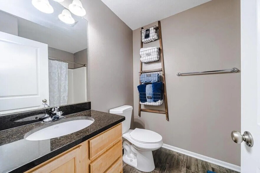 Building Photo - 6871 Jack London Dr