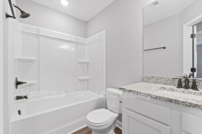 Building Photo - 580 Heritage Pointe Dr