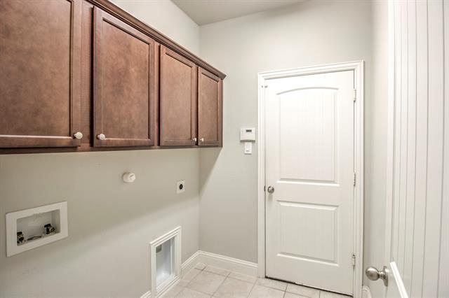 Building Photo - 1925 Alton Wy