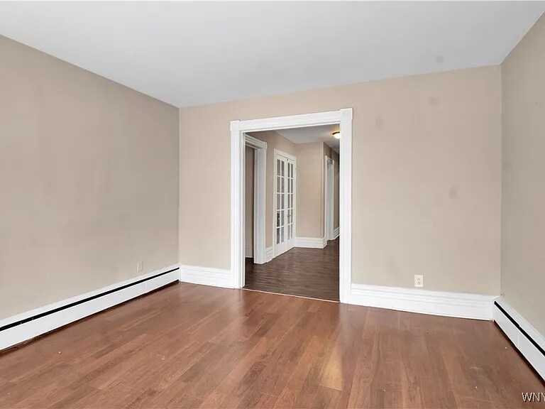 Building Photo - 158 Christiana St
