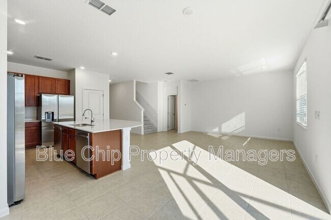 Building Photo - 211 Ballo Dr