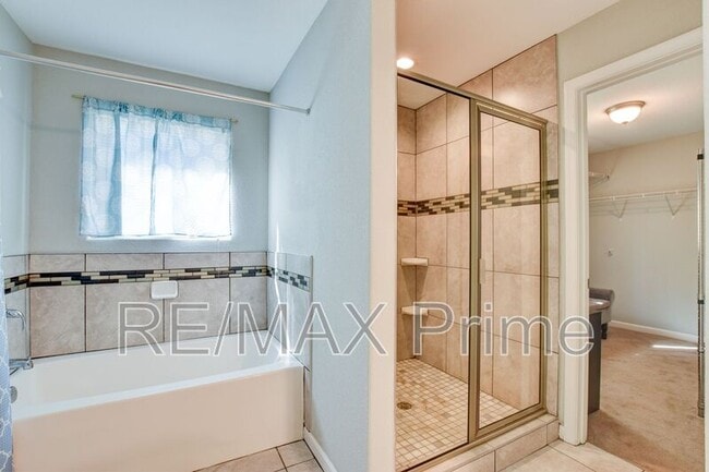 Building Photo - 8028 Glade Rd