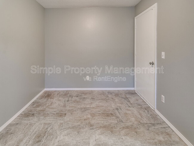 Building Photo - 3828 NW 64th St