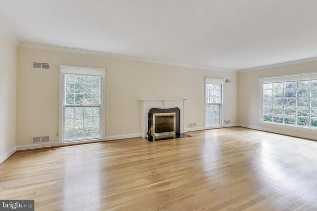 Building Photo - 7308 Burdette Ct