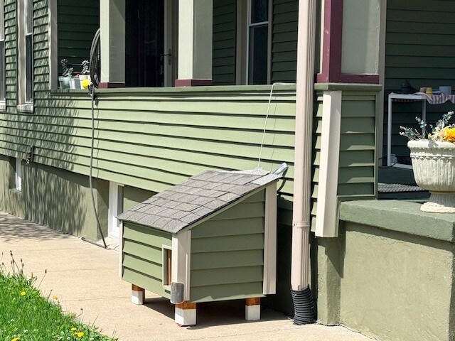 Building Photo - 202 Perry St