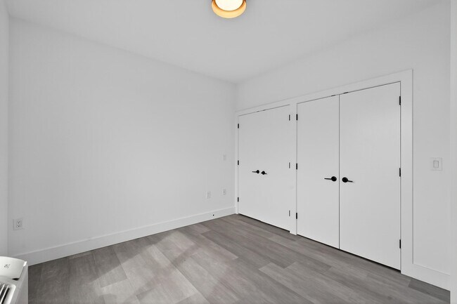 Building Photo - 43-45-45 W 32nd St