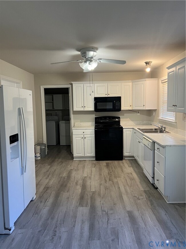 Building Photo - 2123 Cloverdale Ave