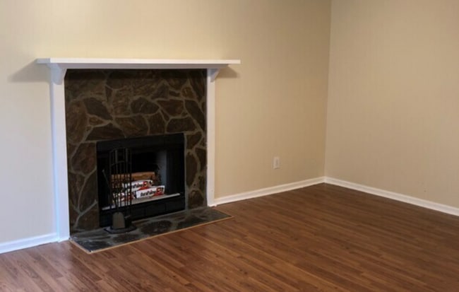 Building Photo - 2630 Teakwood Ln