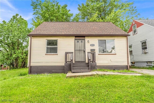 Primary Photo - 4472 E 156th St