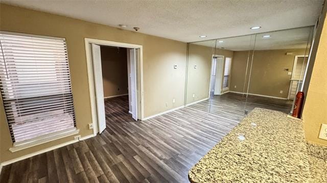 Building Photo - 2301 Balsam Dr