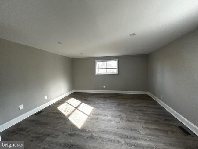 Building Photo - 448 Plum Alley