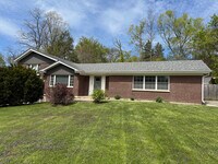 Building Photo - 1100 N Lakeside Dr