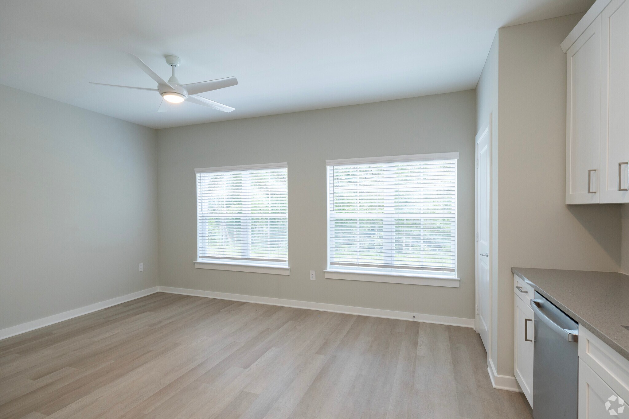 1BRA - 1BR, 1BA - 650SF - Cobalt