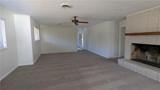 Building Photo - Charming 3-Bedroom Haven with 2 Baths and Spacious 1900 sq ft Layout in Waco!