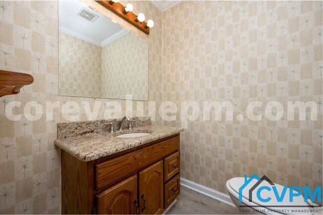 Building Photo - 7884 Huguenot Ct