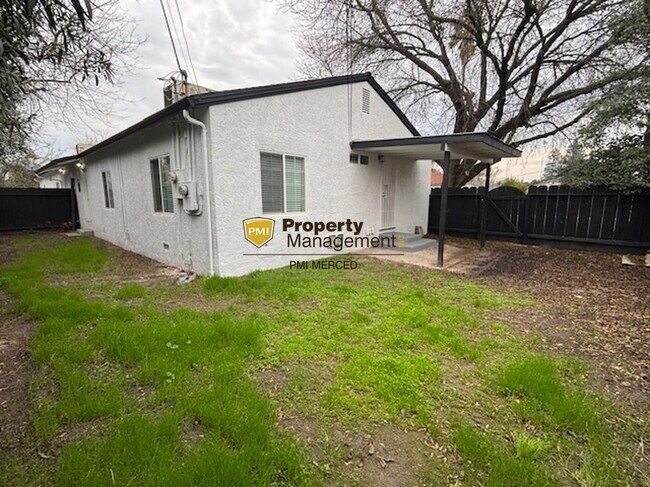 Building Photo - Newly remodeled 2 bedroom duplex for $1900