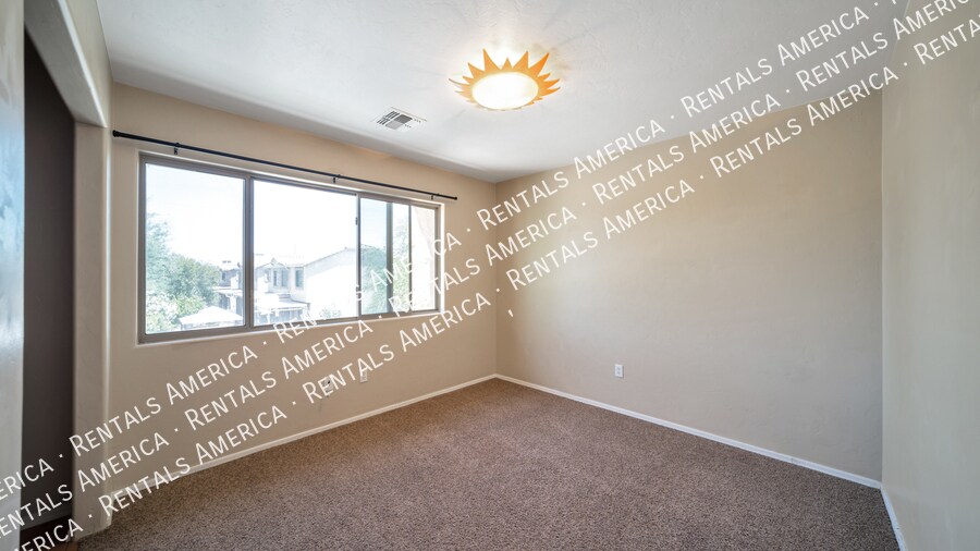 Building Photo - 15352 S Camino Agua Azul