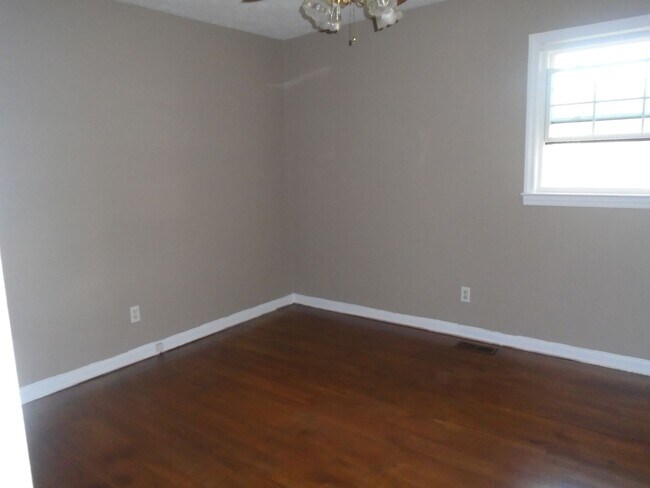 Building Photo - 611-1 Drypoint Ln.