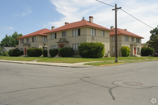 Building Photo - Yakima Court Properties
